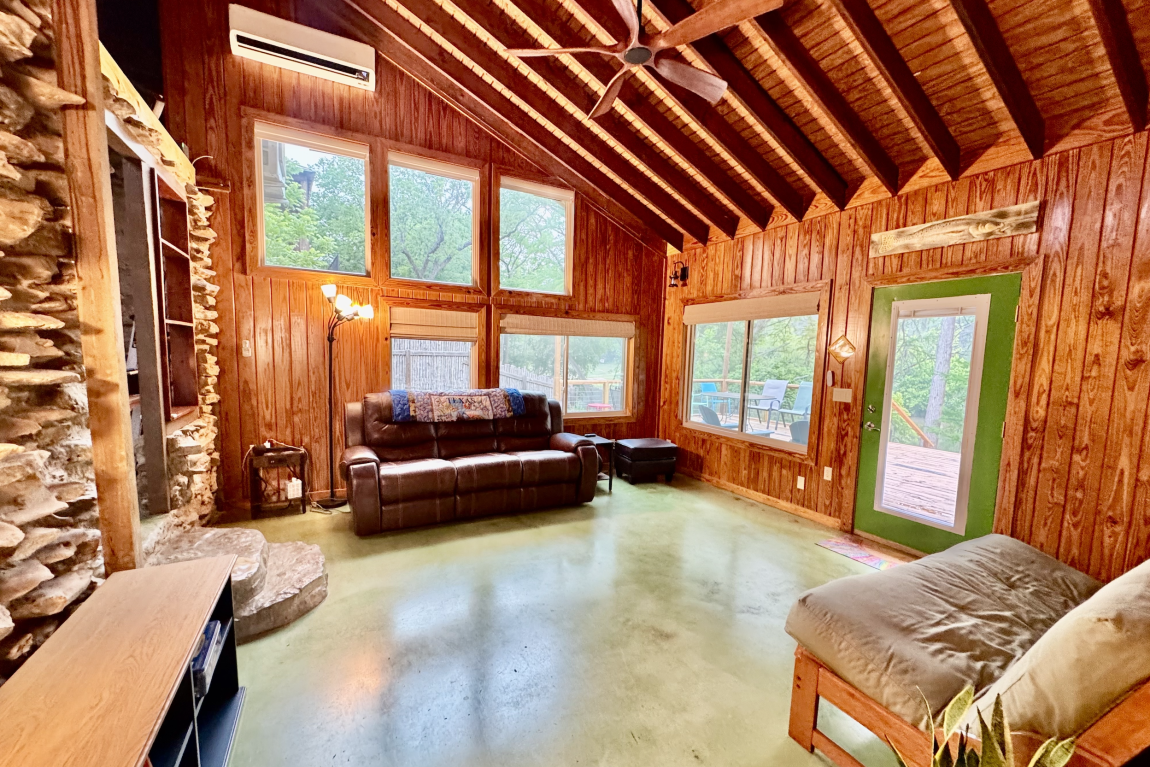 1 Living room 5